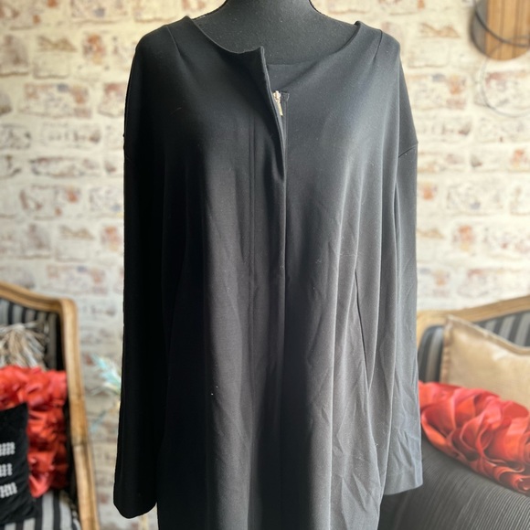 14th and Union Black long sleeve collarless top with zip front closure 2X - Picture 5 of 13